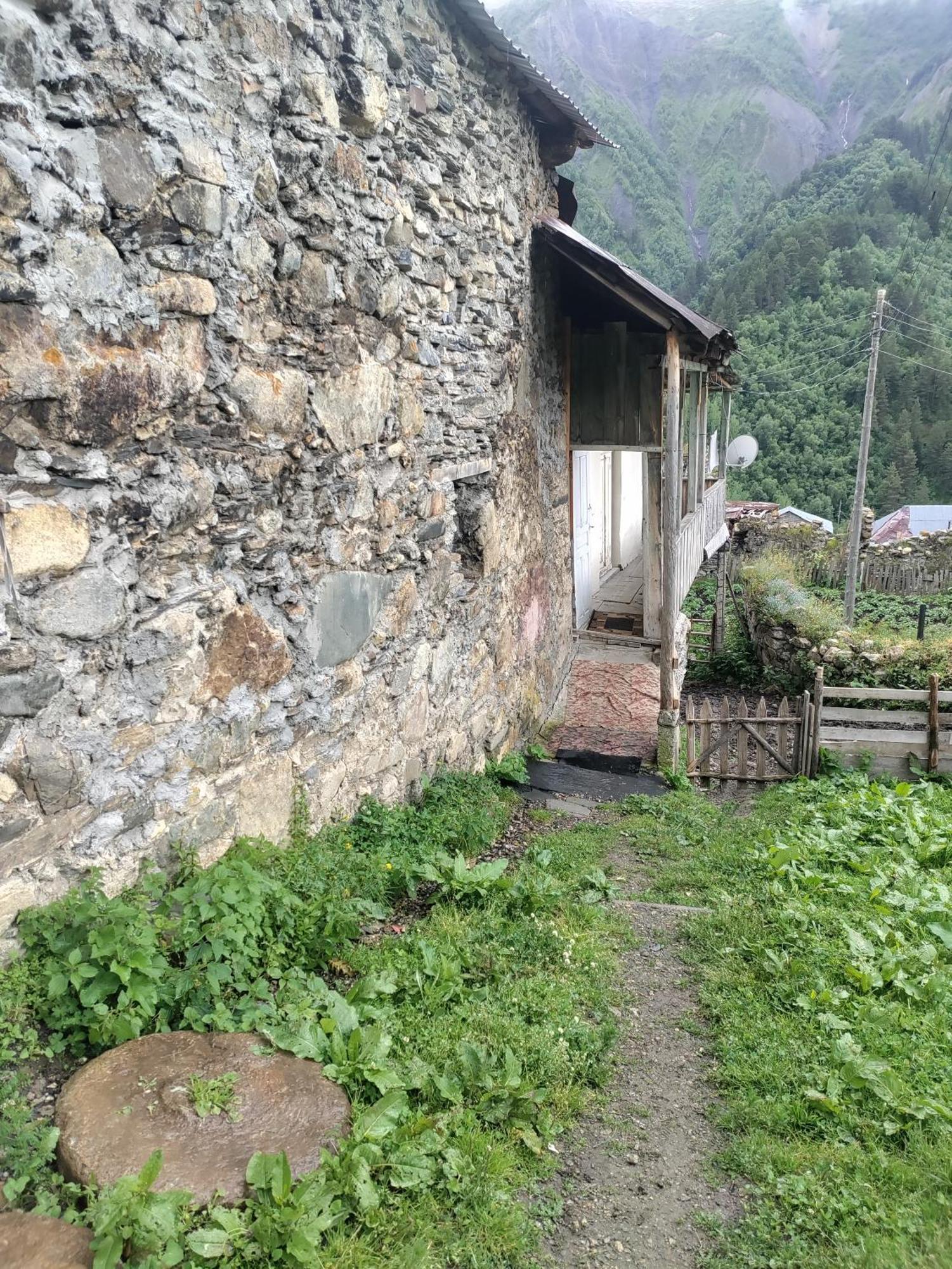 Guest House "Betqil" Adishi Kültér fotó